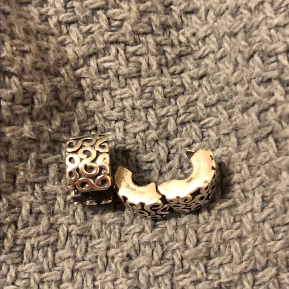 Pandora clips